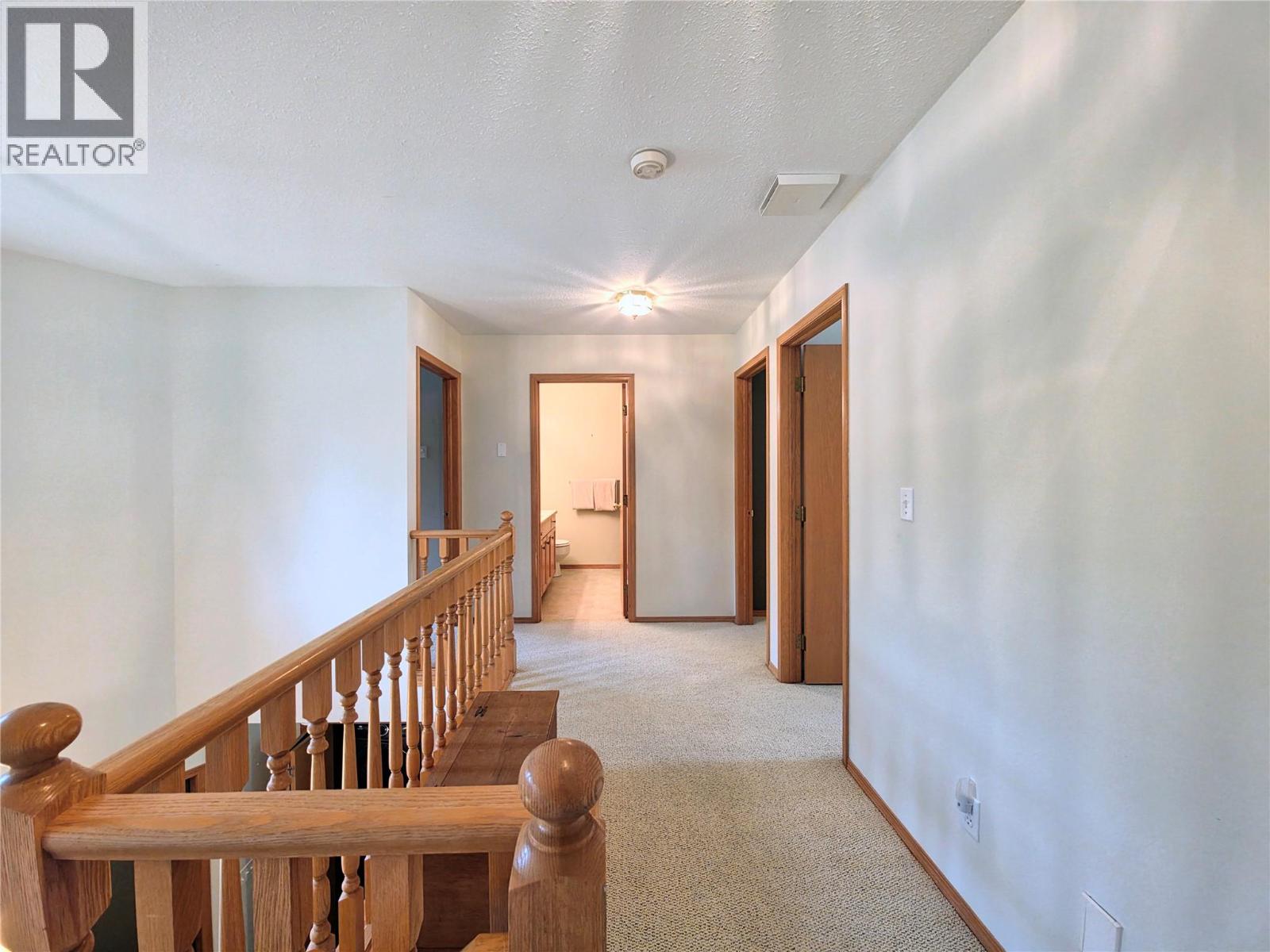 #8 7595 PIONEER AVENUE - 21