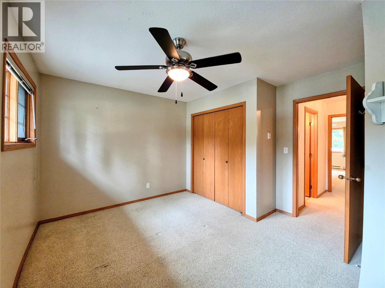 #8 7595 PIONEER AVENUE - 33