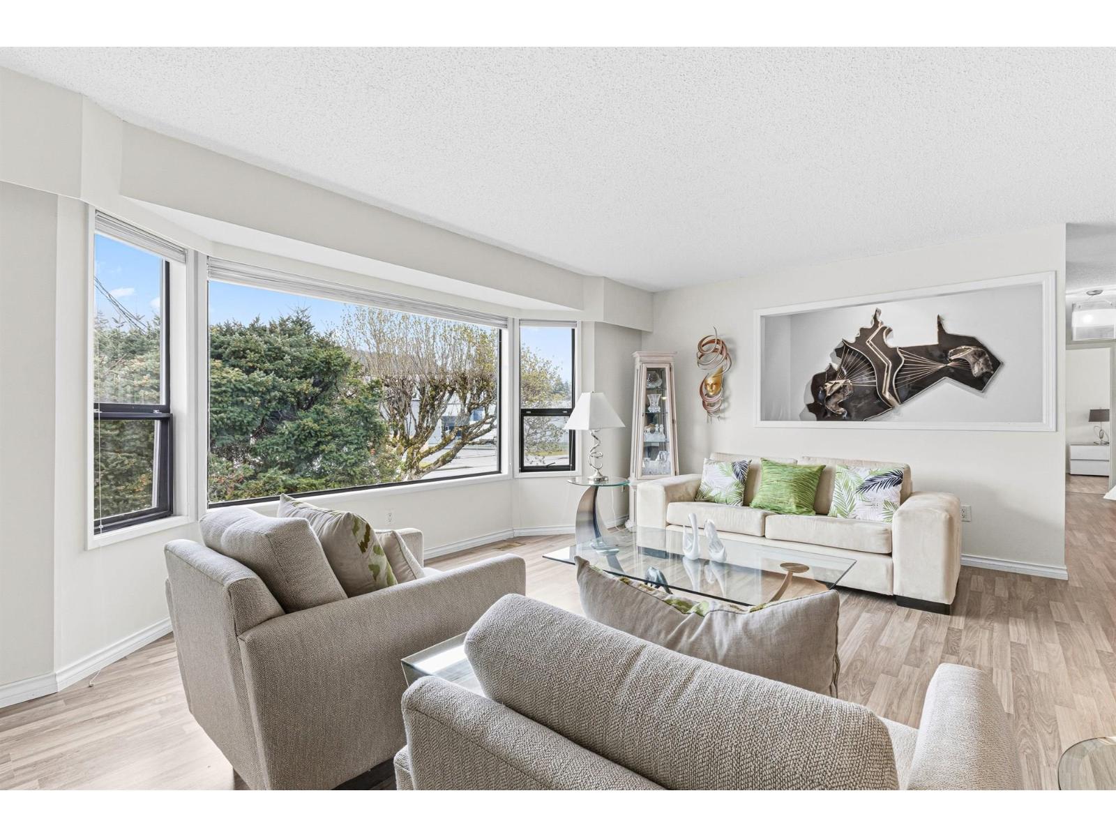 380 4TH AVENUE, Hope, Hope