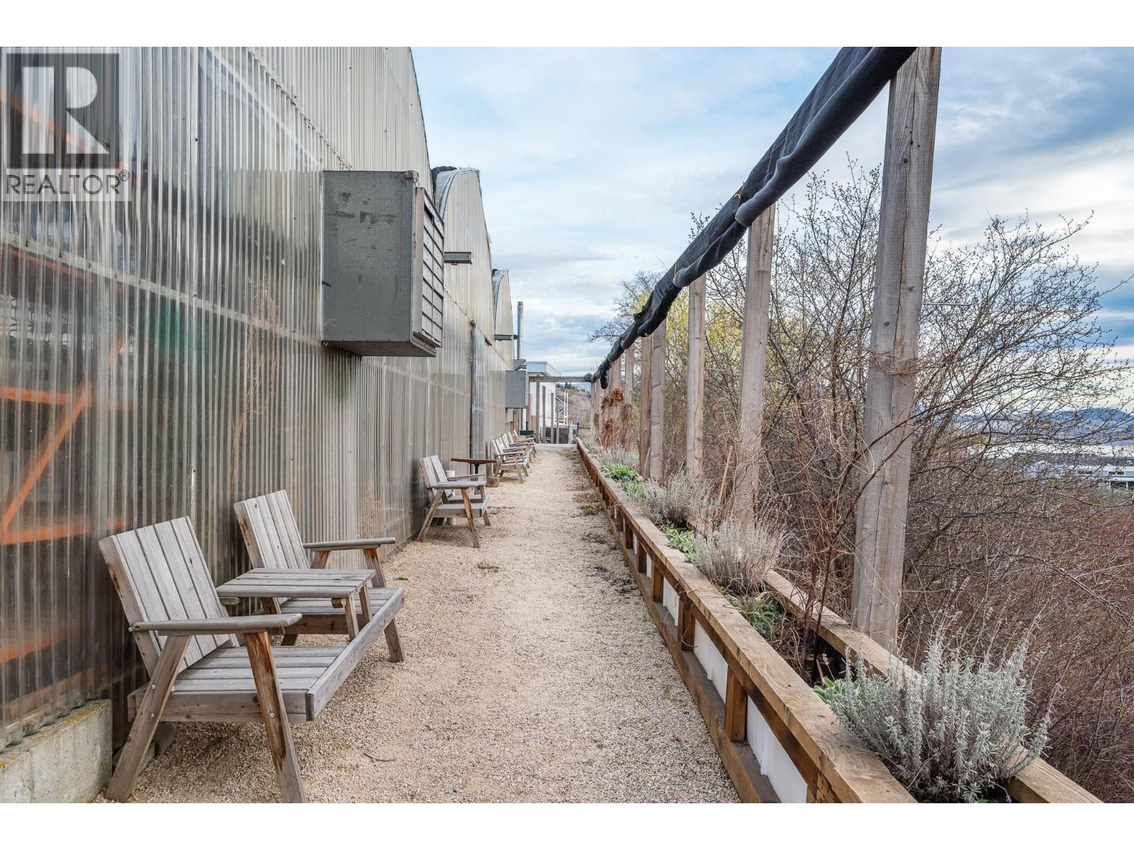  7920/7912 Highland Road, Vernon