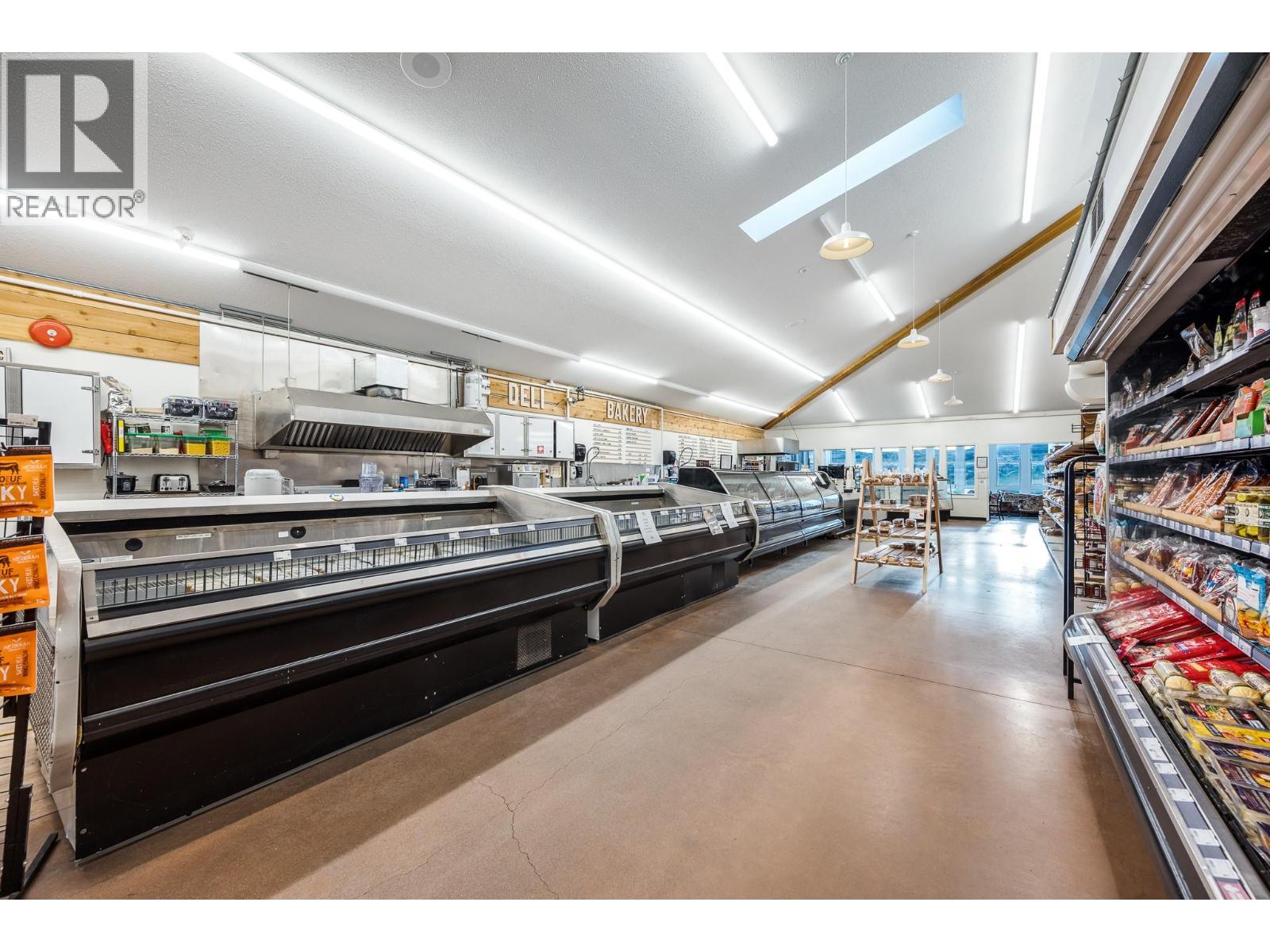  7920/7912 Highland Road, Vernon