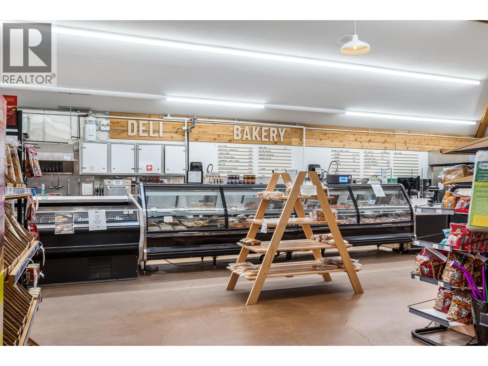  7920/7912 Highland Road, Vernon