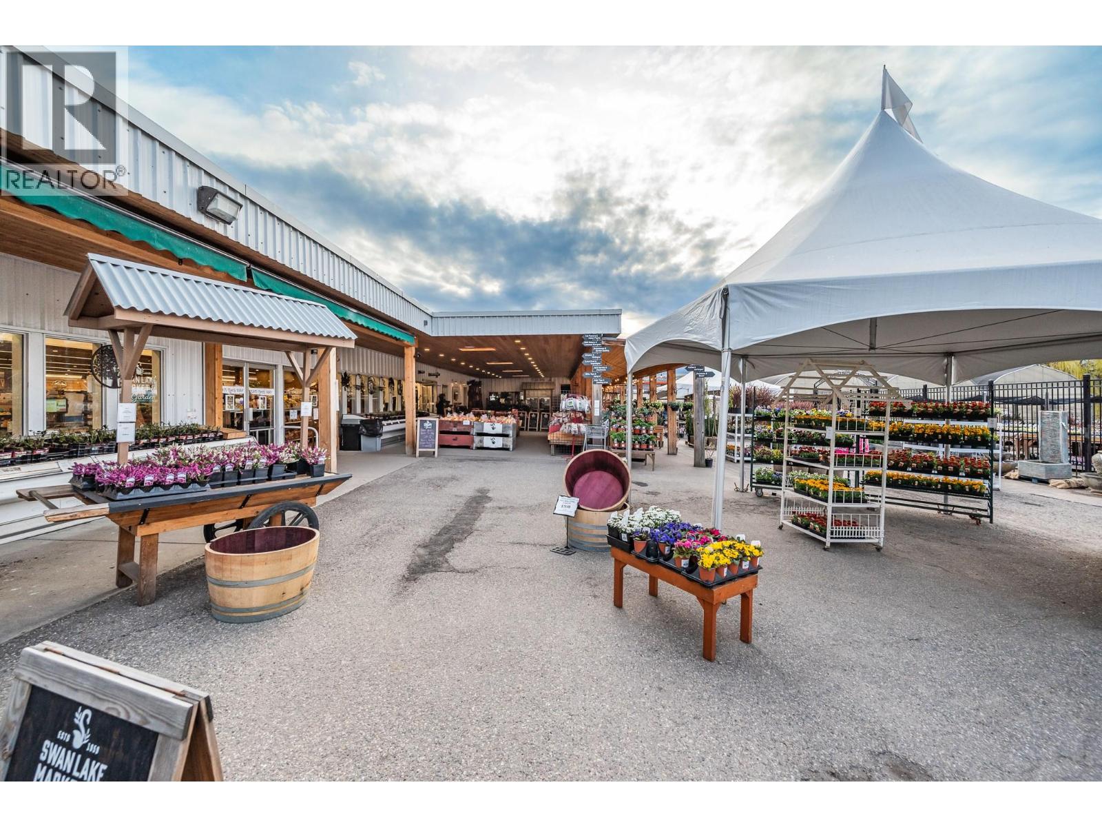  7920/7912 Highland Road, Vernon