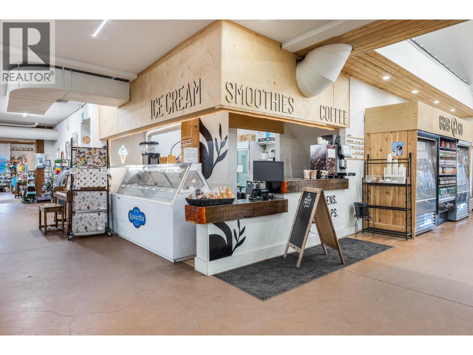  7920/7912 Highland Road, Vernon