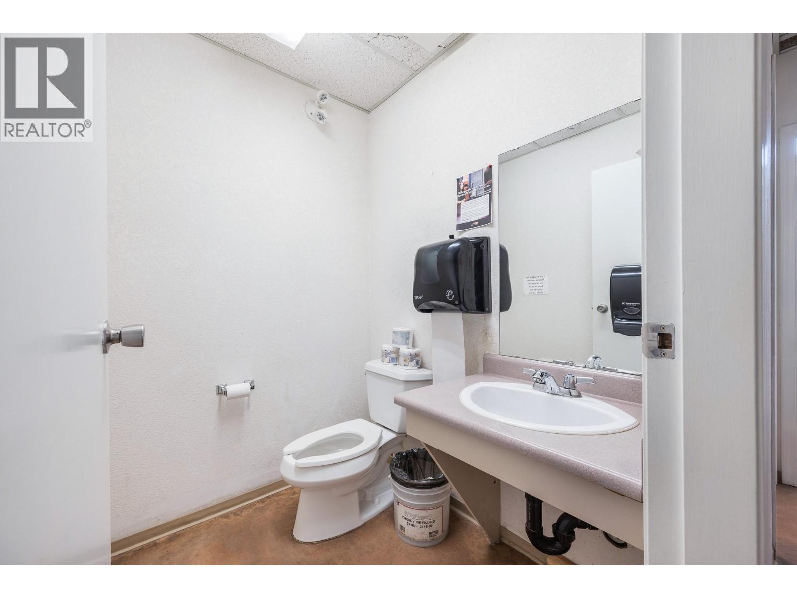  7920/7912 Highland Road, Vernon