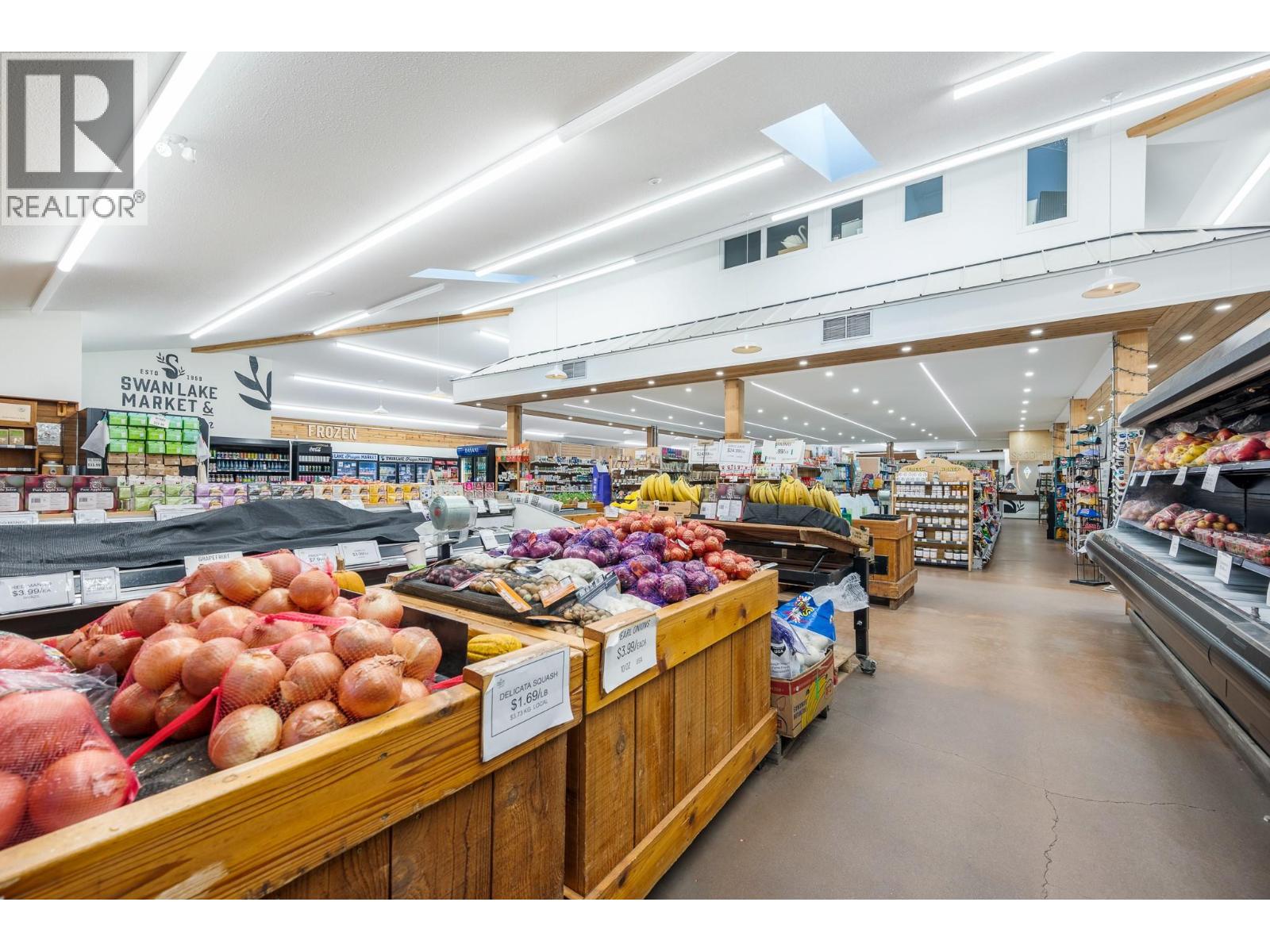  7920/7912 Highland Road, Vernon