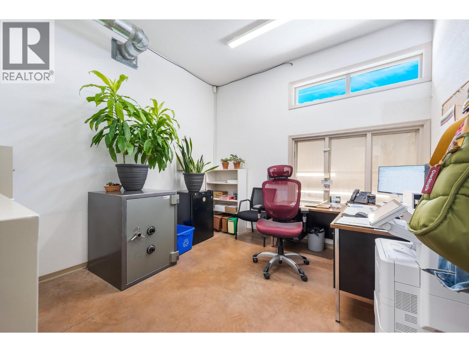  7920/7912 Highland Road, Vernon