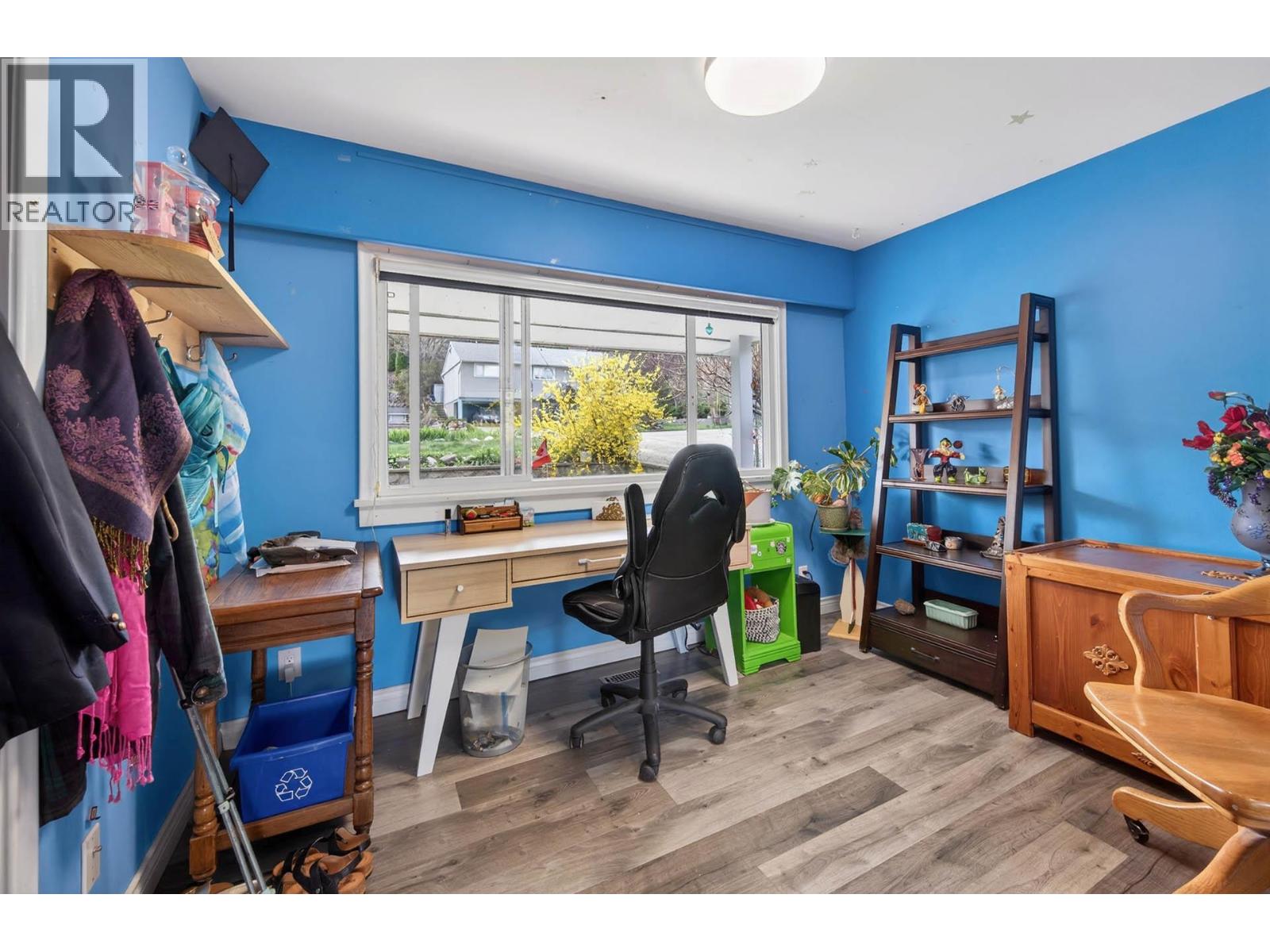 640 FRASER STREET - 25