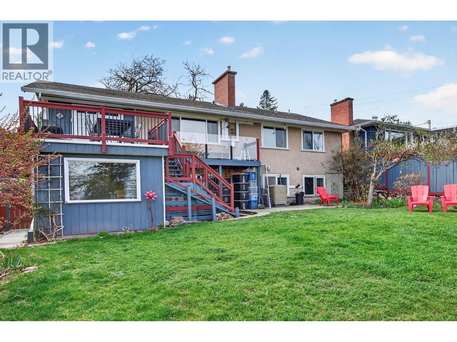 640 FRASER STREET - 58