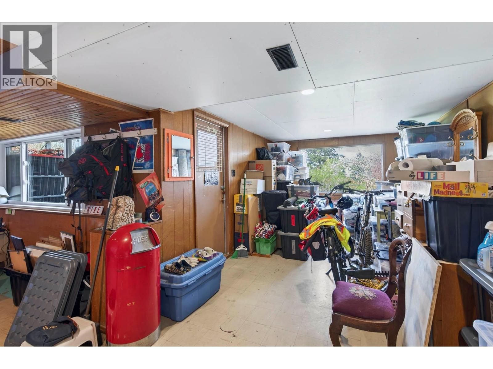 640 FRASER STREET - 34