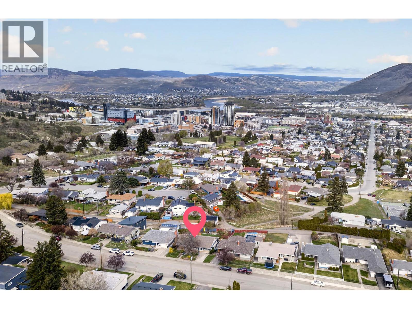 640 FRASER STREET - 73