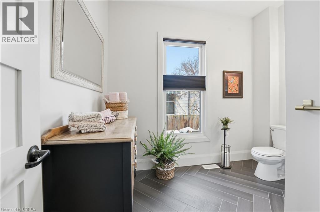 92 WALNUT Street, Brantford, Ontario, N3T1H4 — Photo 19