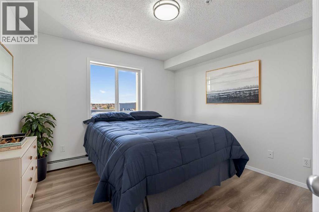 505 Railway Street West, Cochrane