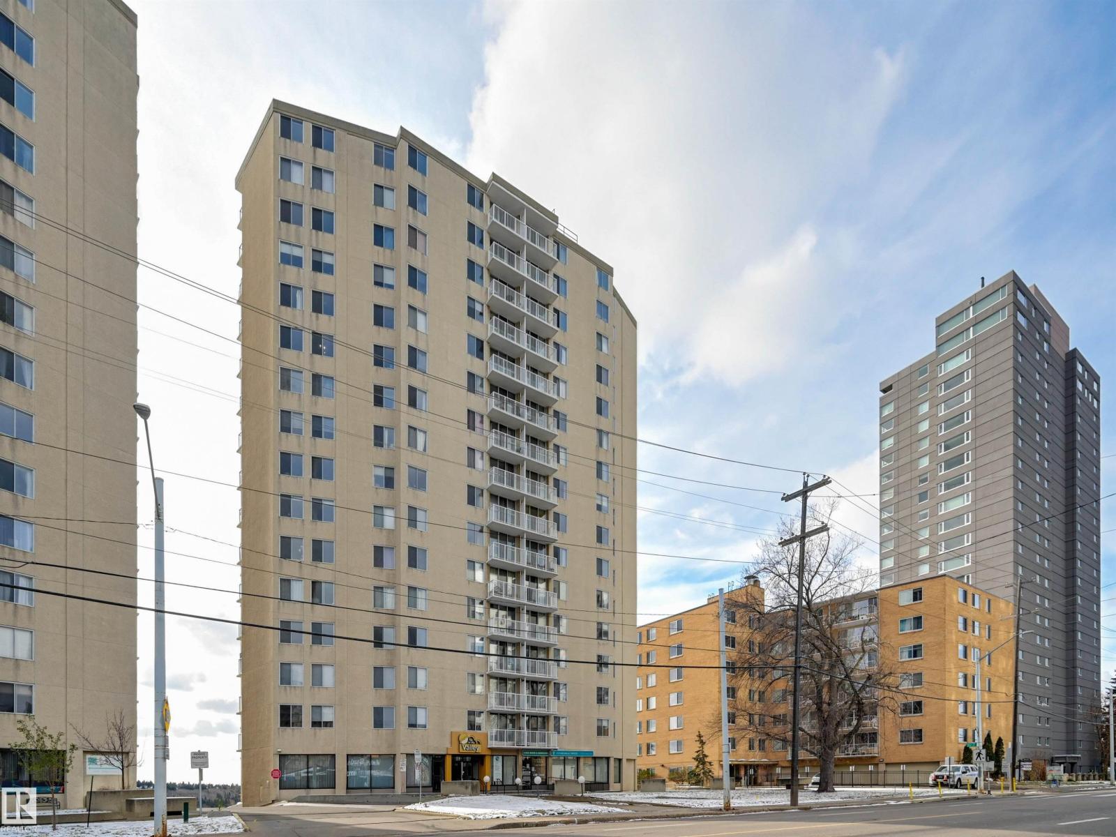 #406 12141 JASPER AV NW - 5