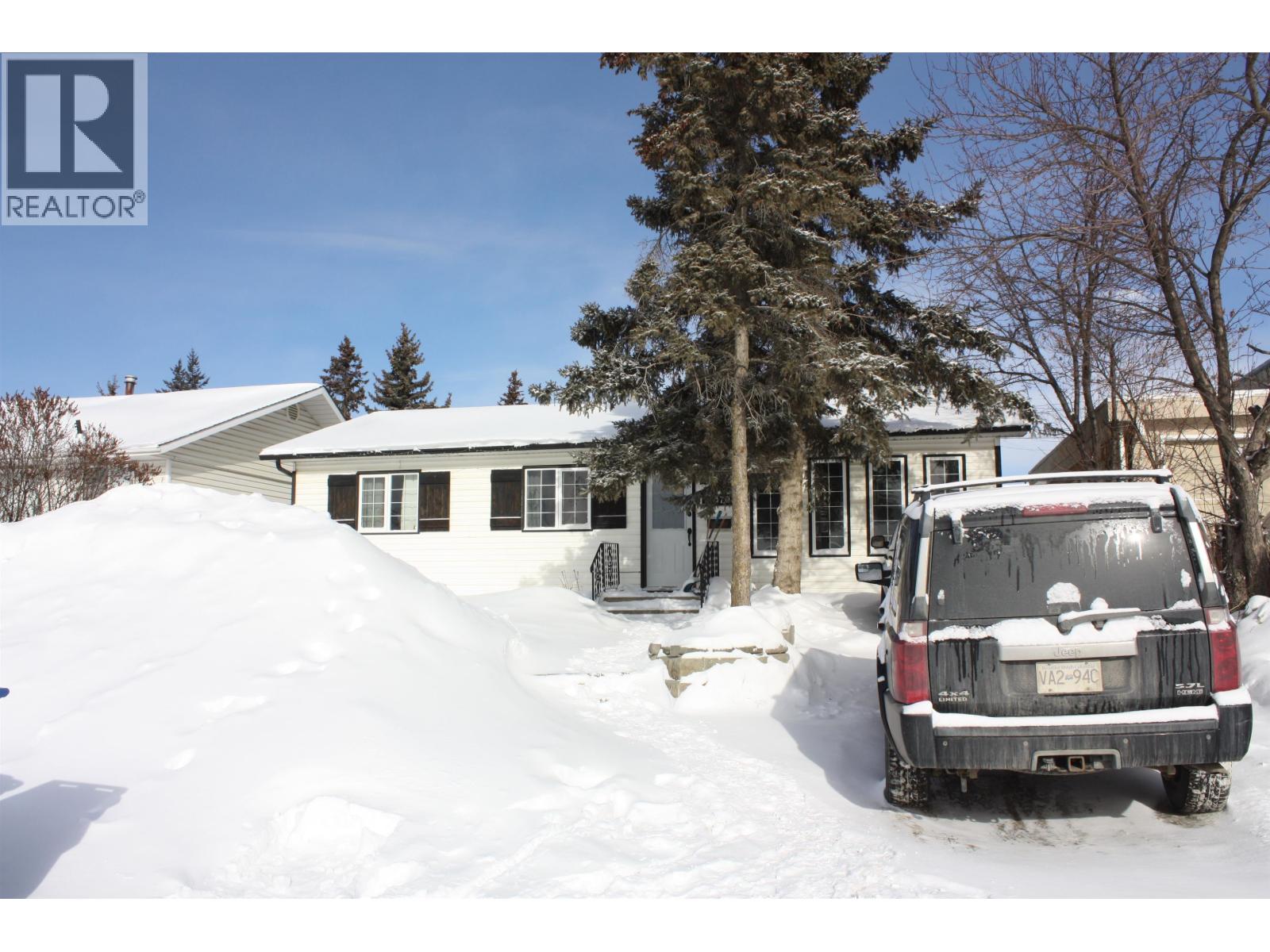 10704 102 AVENUE - 25