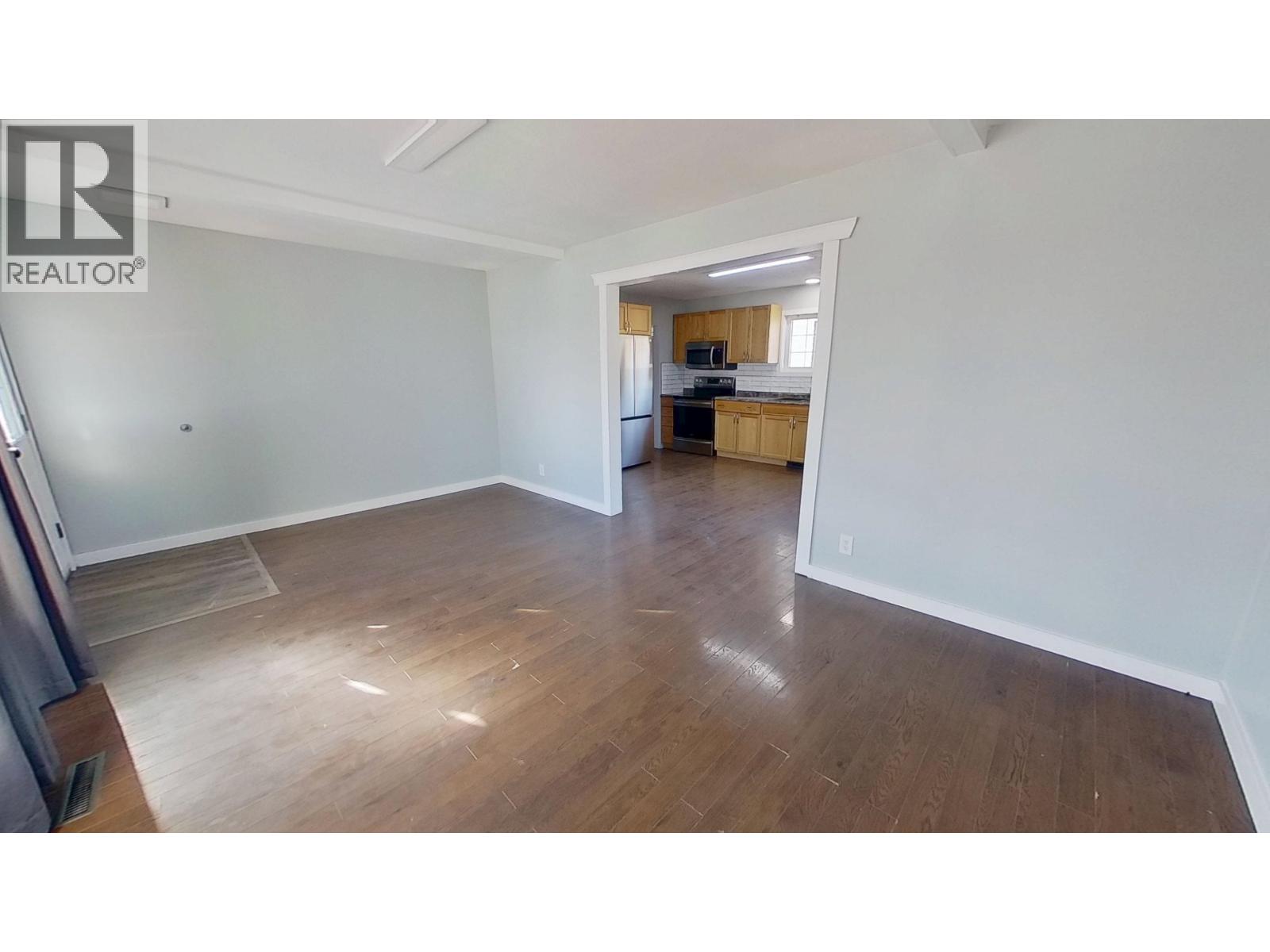 10704 102 AVENUE - 6