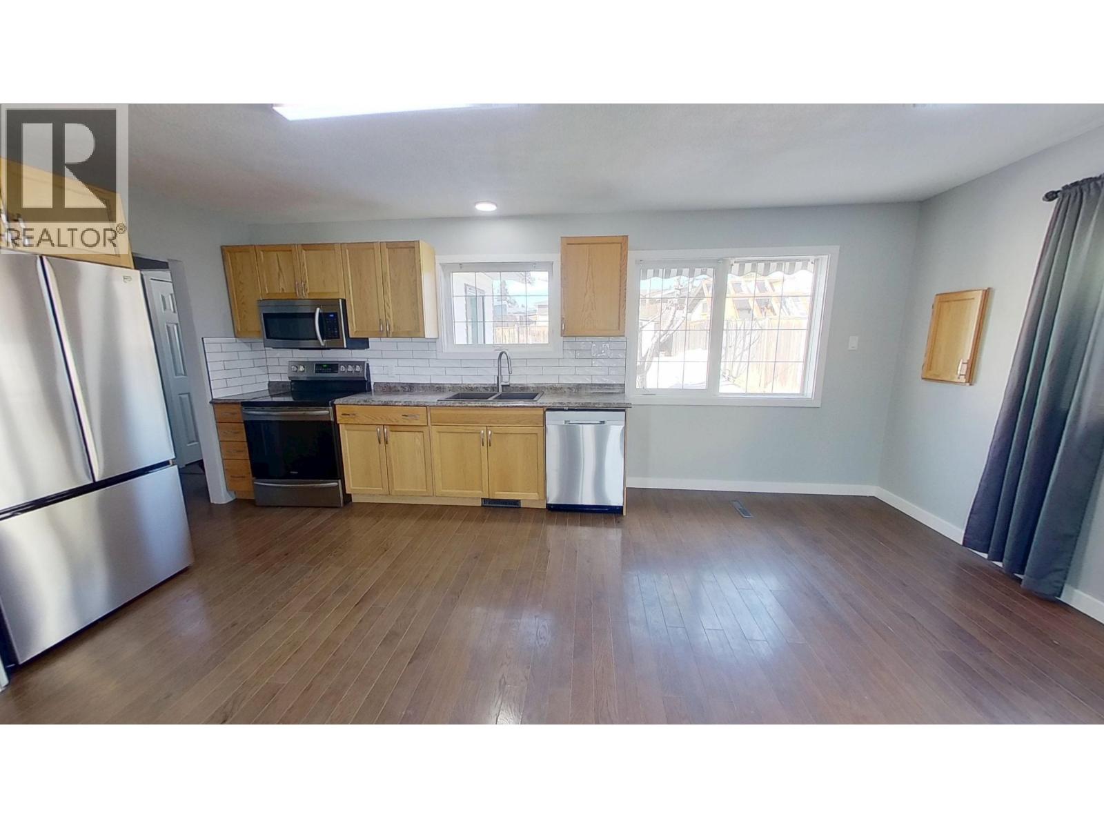 10704 102 AVENUE - 7