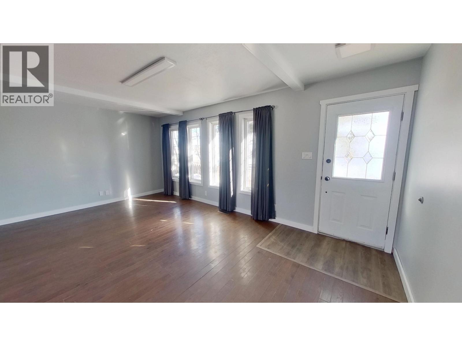 10704 102 AVENUE - 4