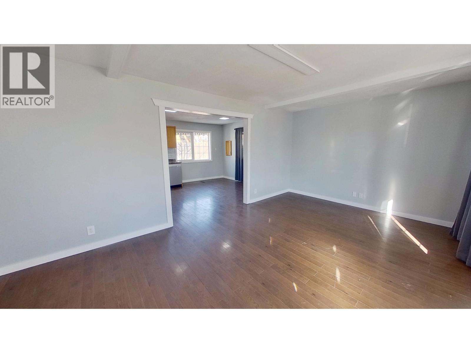 10704 102 AVENUE - 5