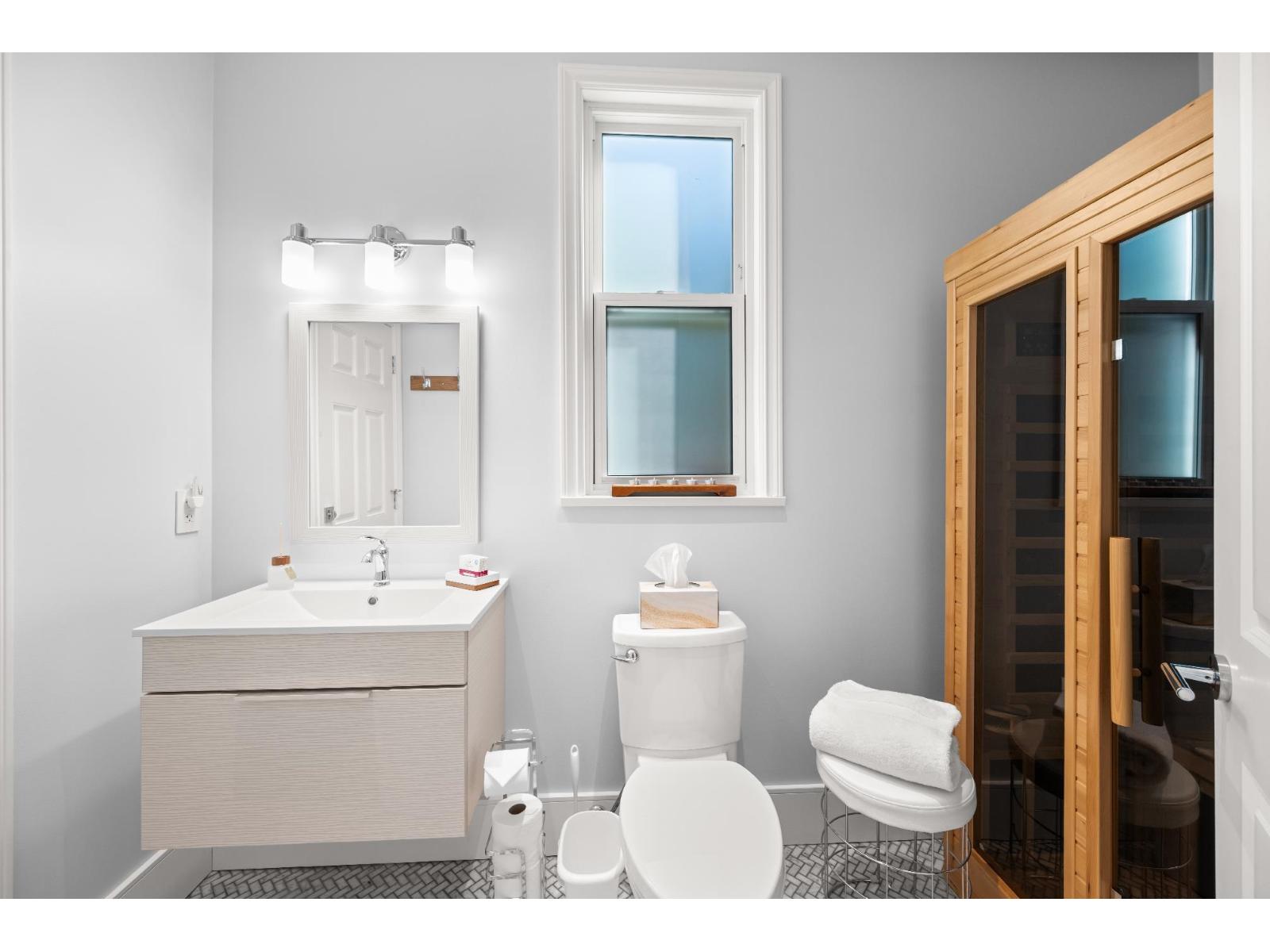 17105 0 AVENUE, Surrey