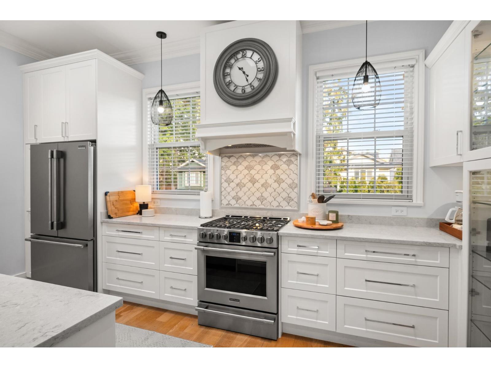 17105 0 AVENUE, Surrey