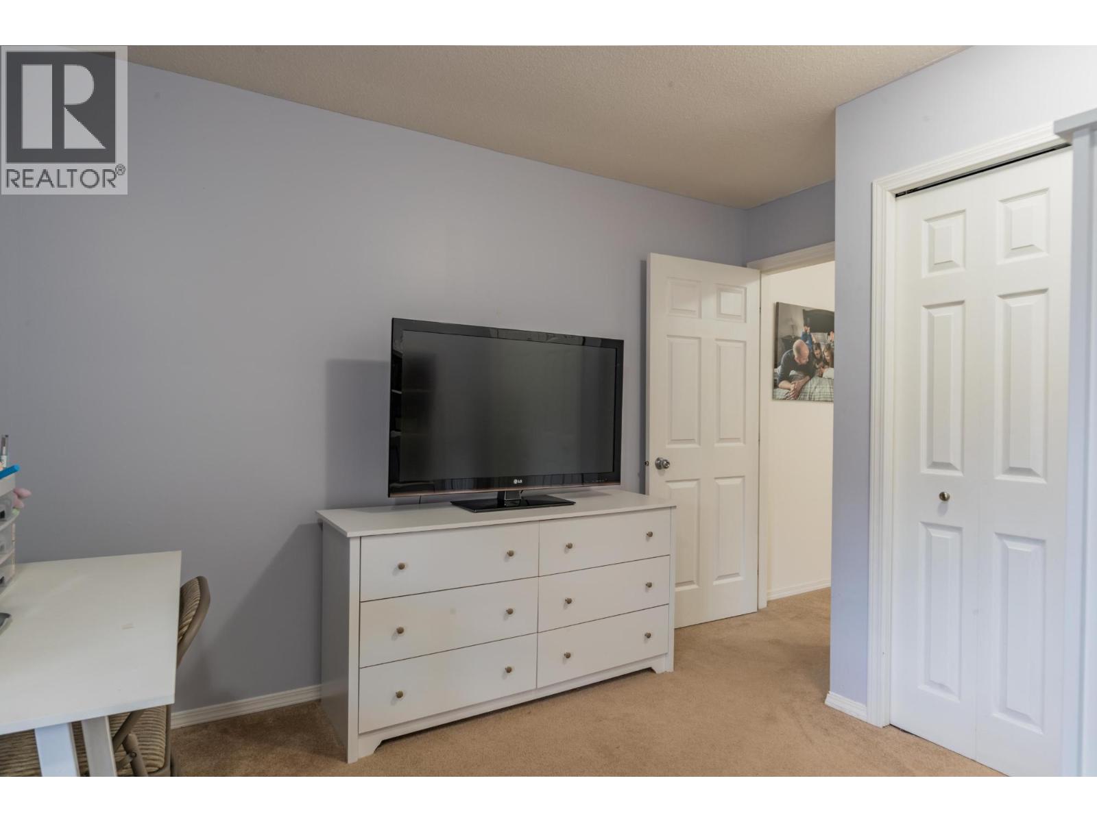 110 CEDAR AVENUE - 20