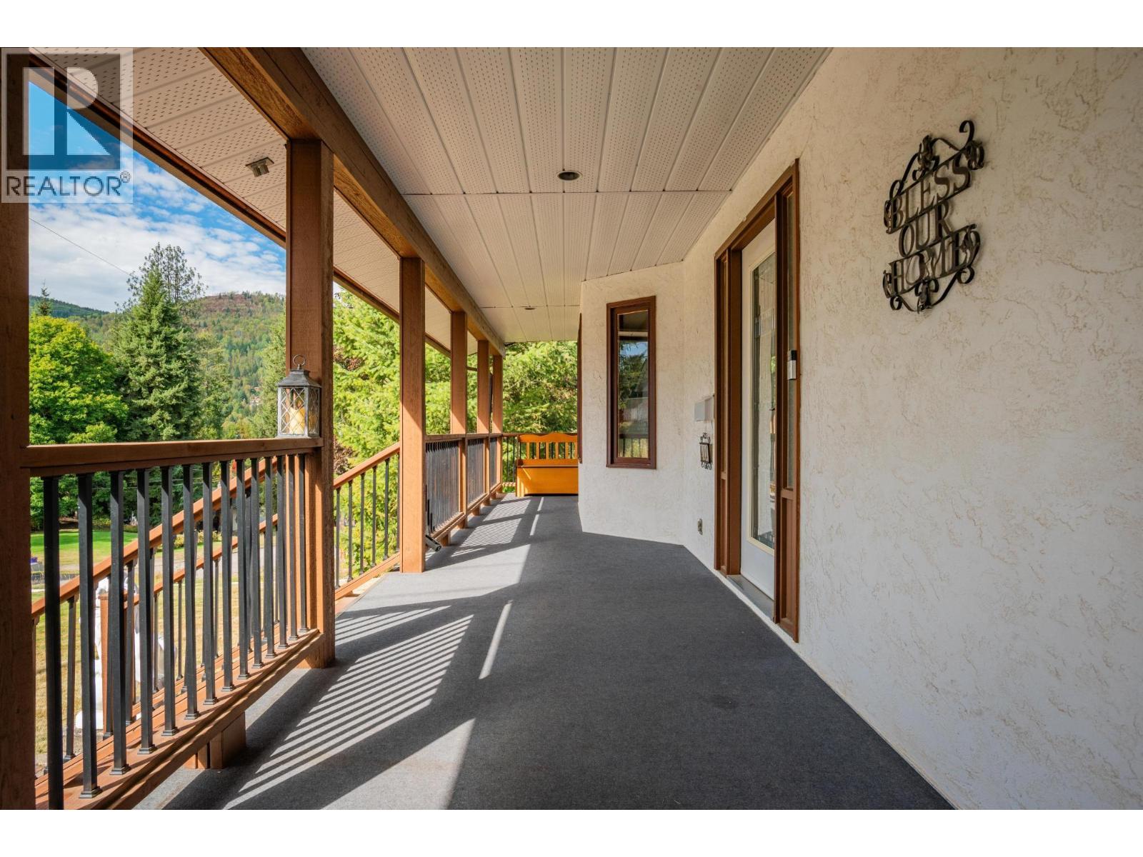 110 CEDAR AVENUE - 35