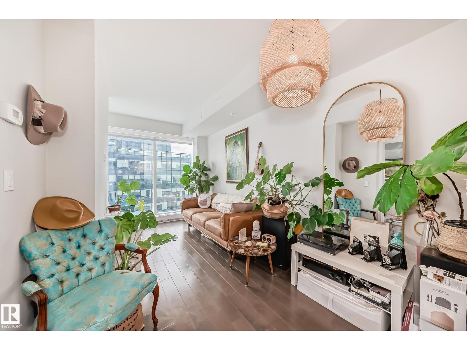 #3007 10360 102 ST NW - 10