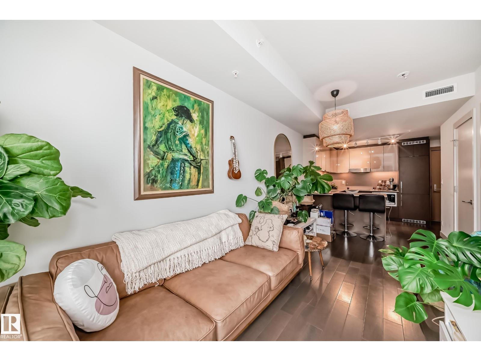 #3007 10360 102 ST NW - 11