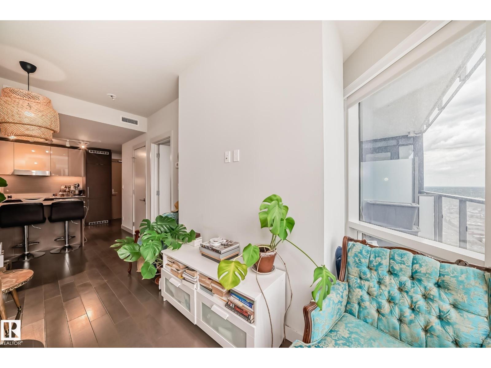 #3007 10360 102 ST NW - 12