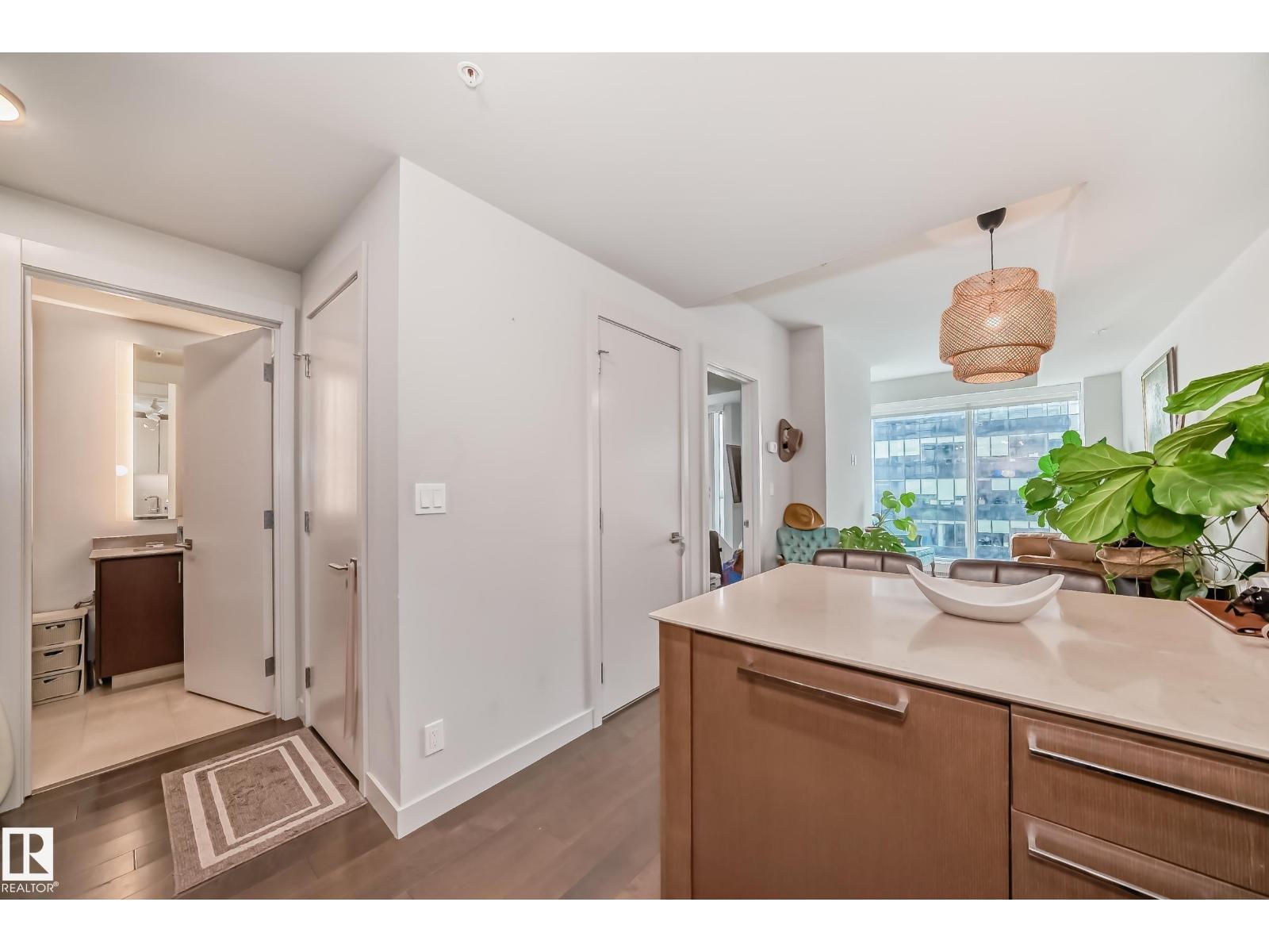 #3007 10360 102 ST NW - 6