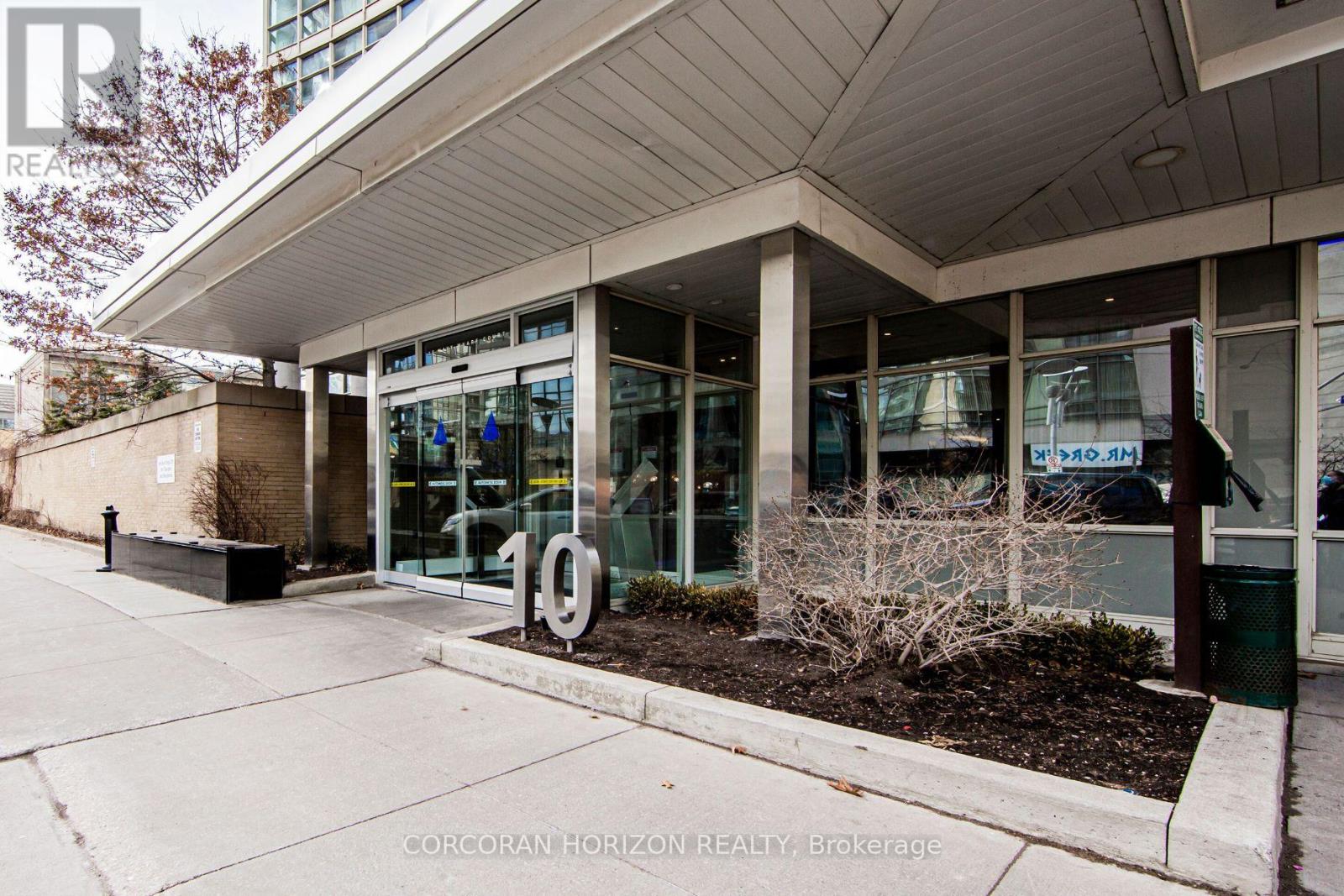 #609 10 NAVY WHARF COURT - 2
