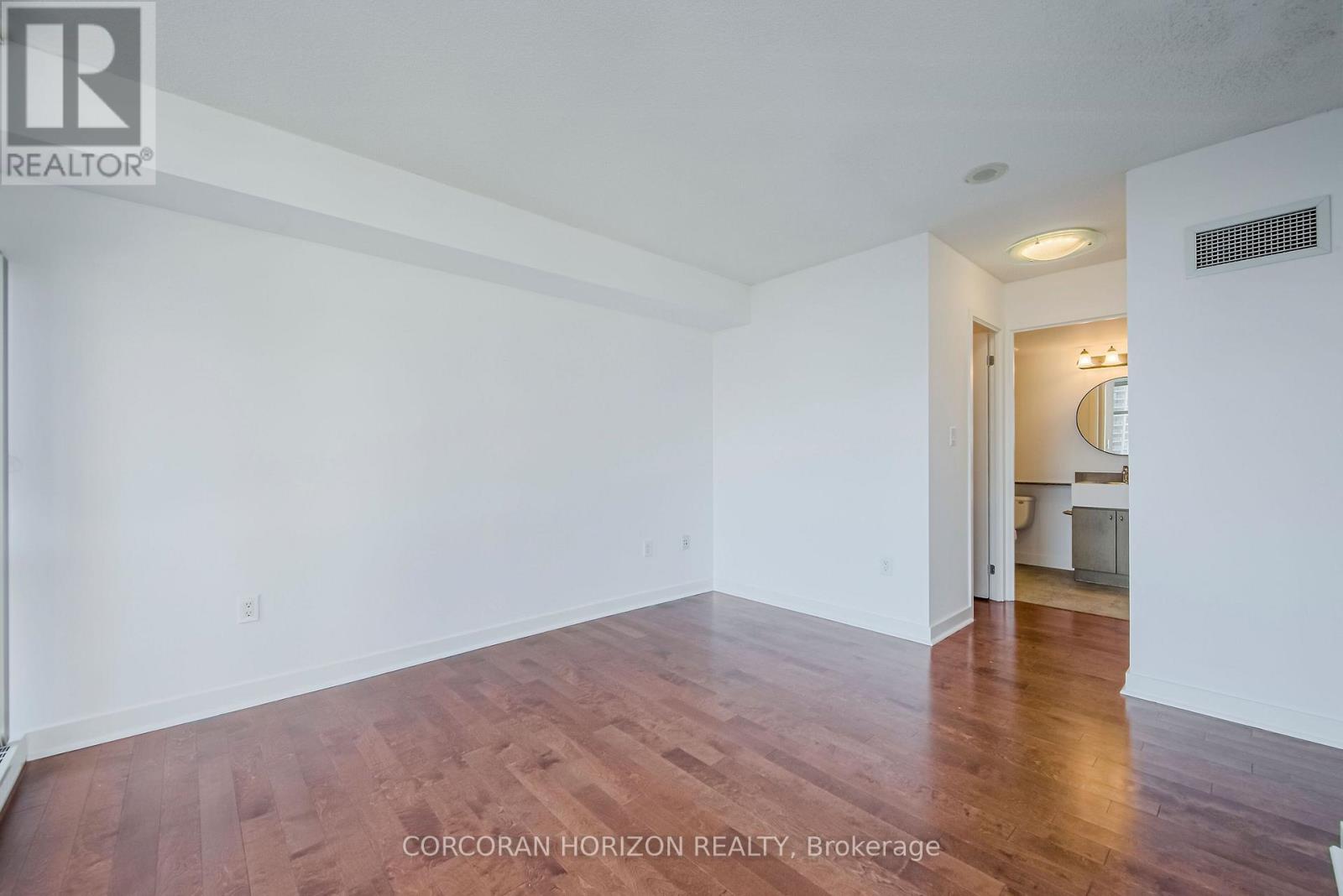 #609 10 NAVY WHARF COURT - 20