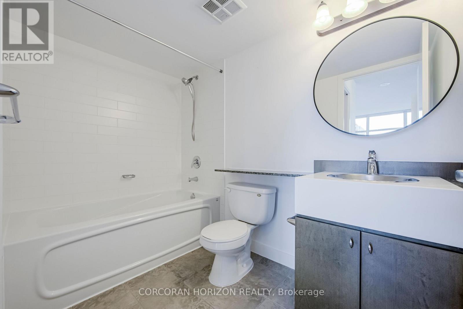 #609 10 NAVY WHARF COURT - 21