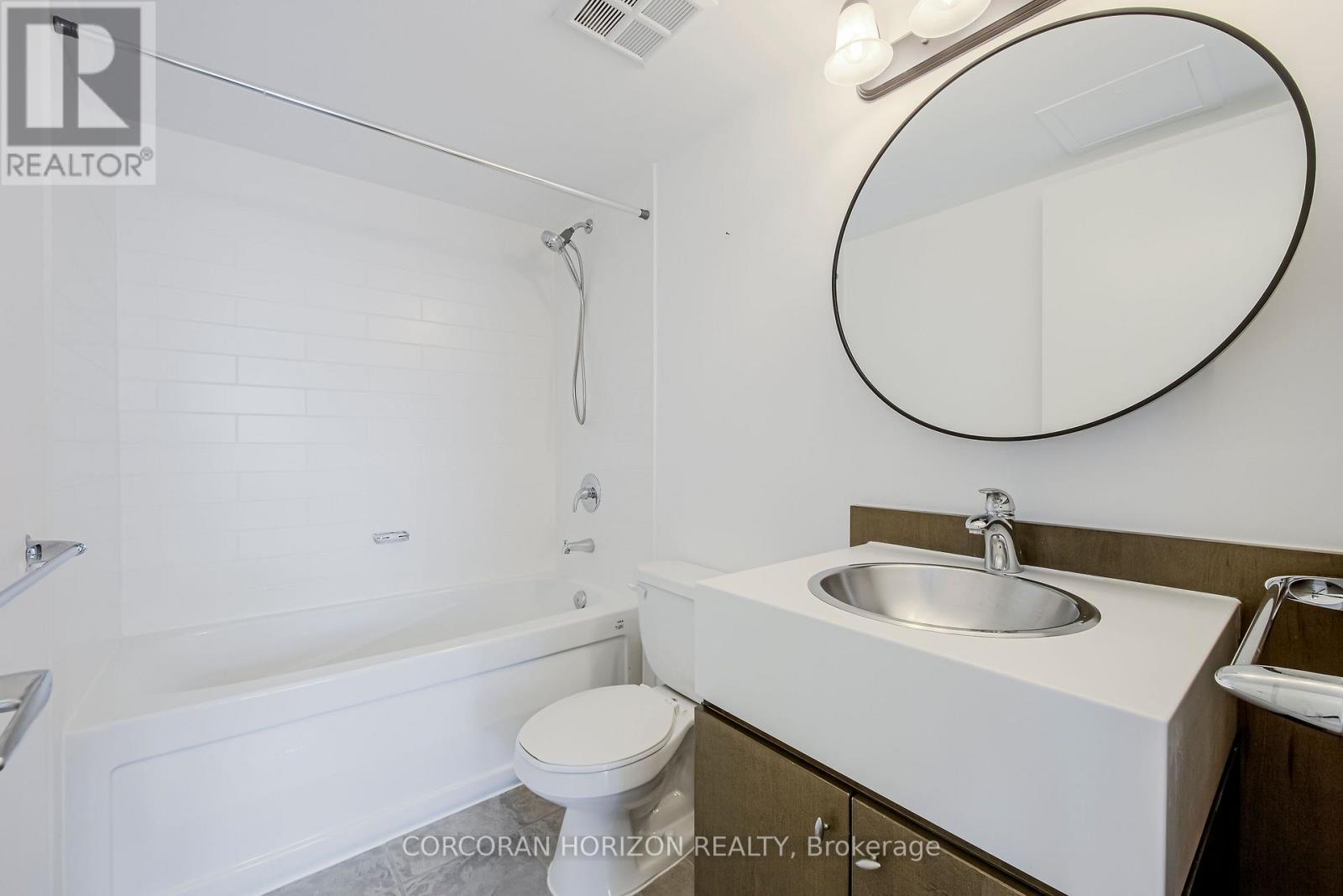 #609 10 NAVY WHARF COURT - 26