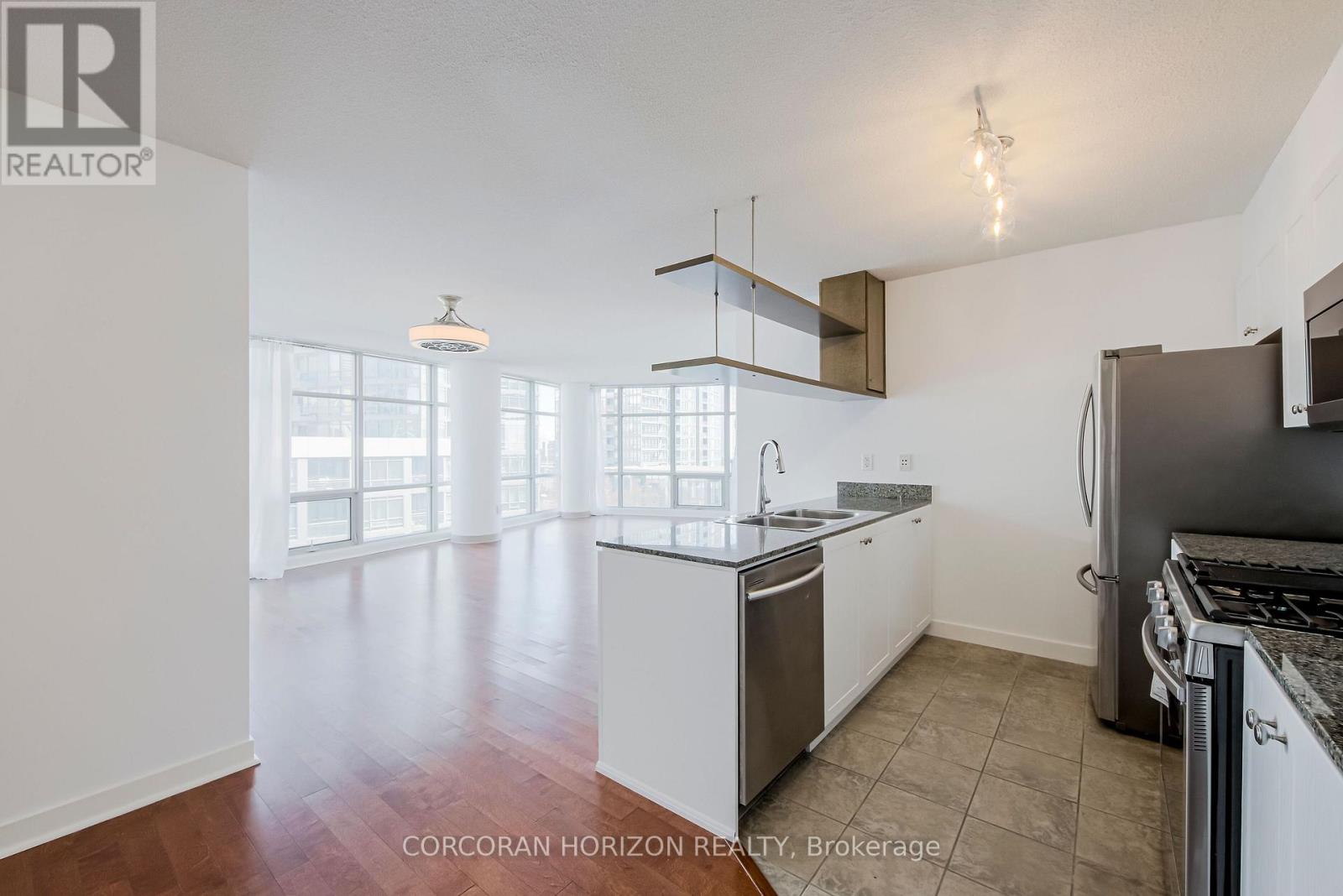 #609 10 NAVY WHARF COURT - 6