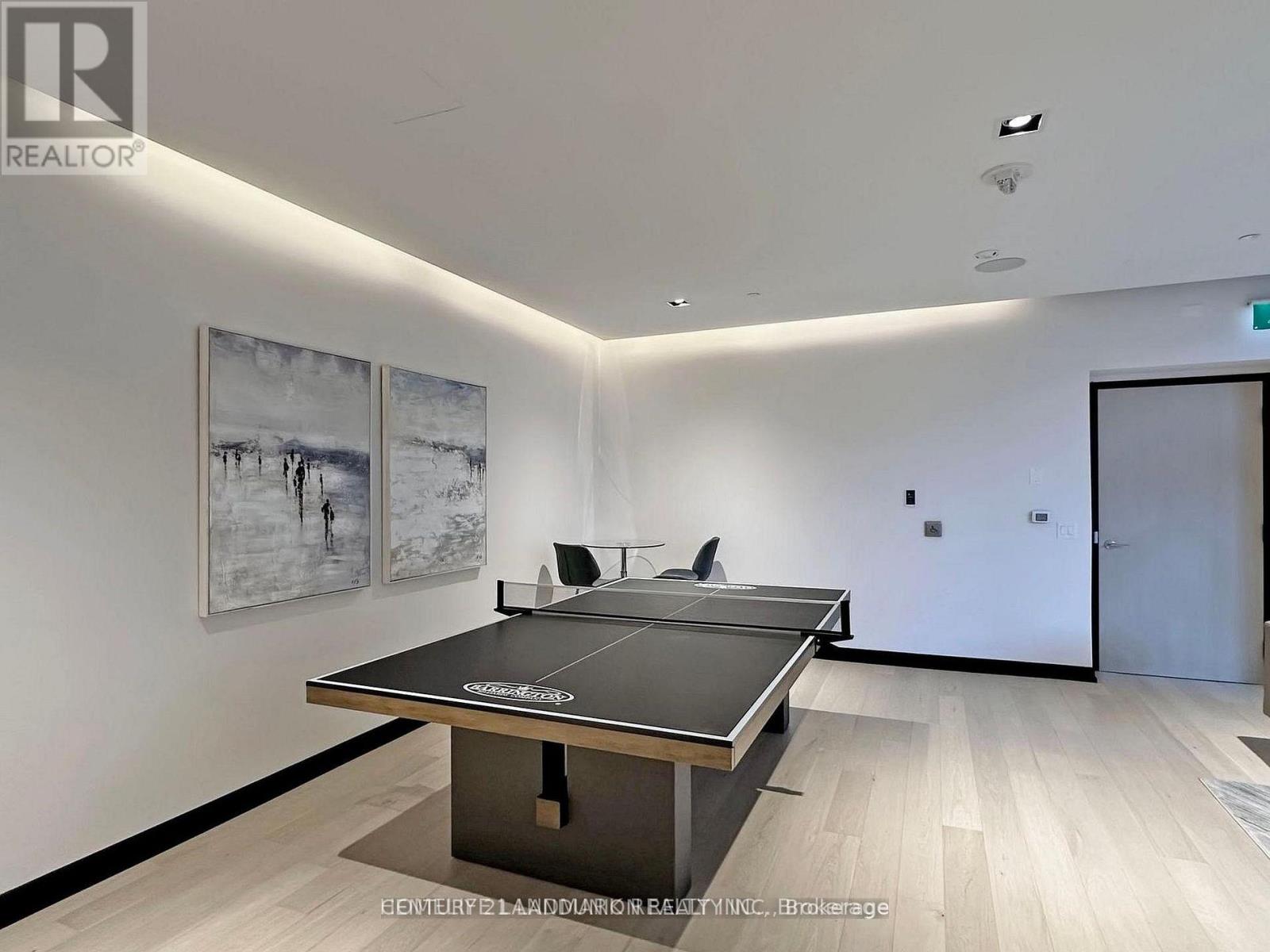 #1603 395 BLOOR STREET E - 29