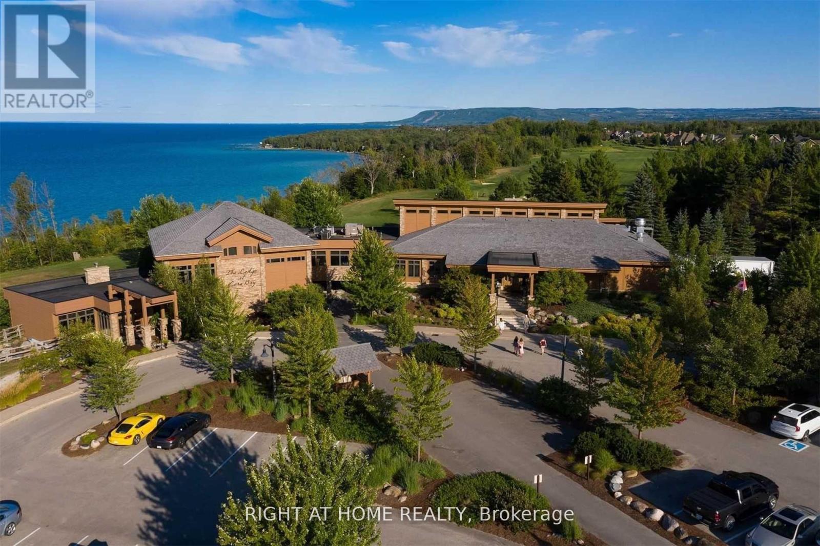 124 WEST RIDGE DRIVE - 33