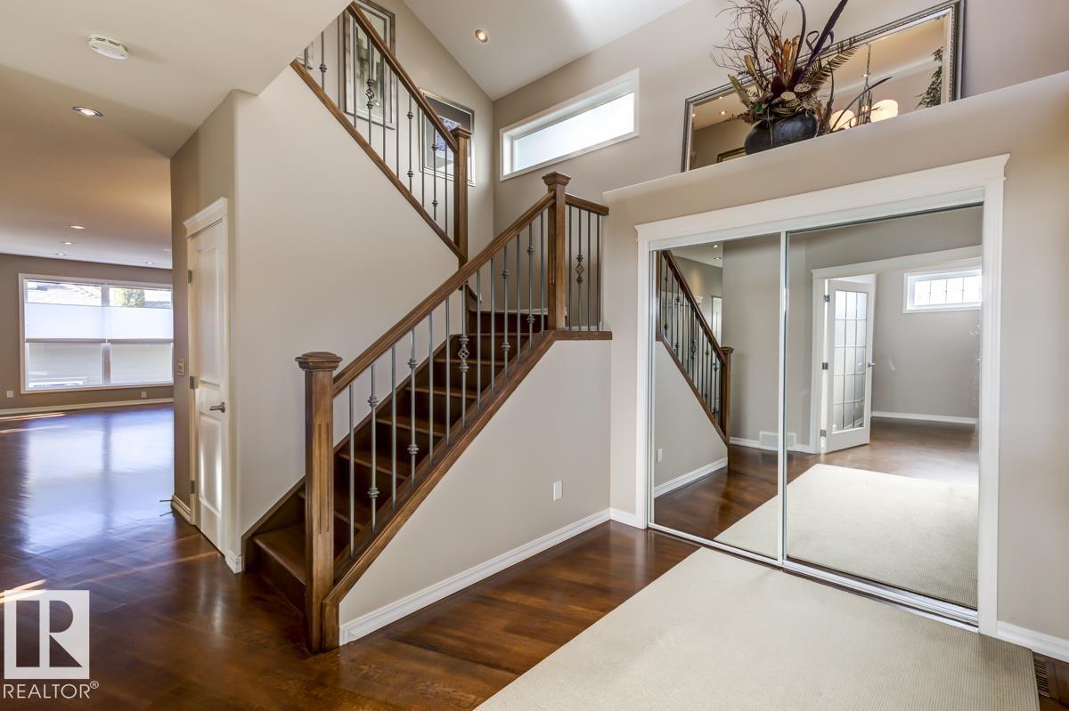 11122 52 ST NW - 2