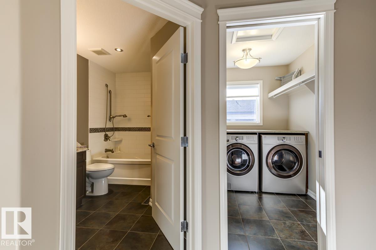 11122 52 ST NW - 32