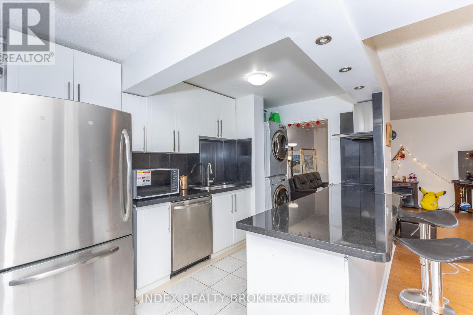 #1704 3077 WESTON ROAD - 24