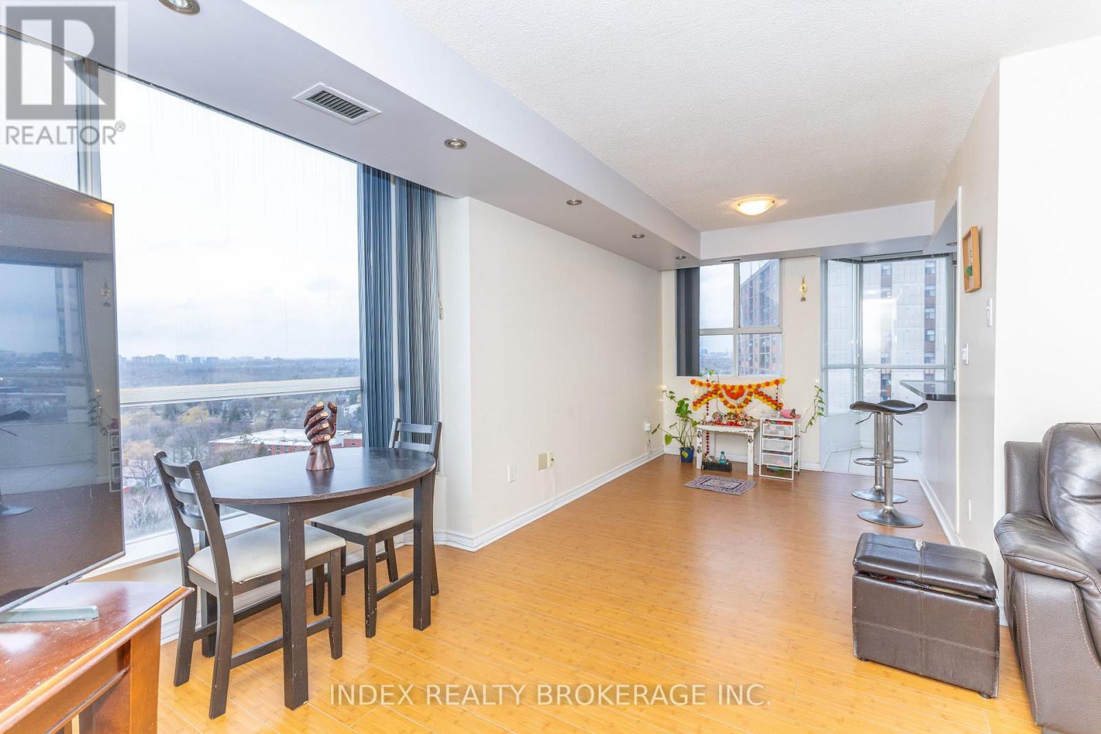 #1704 3077 WESTON ROAD - 28