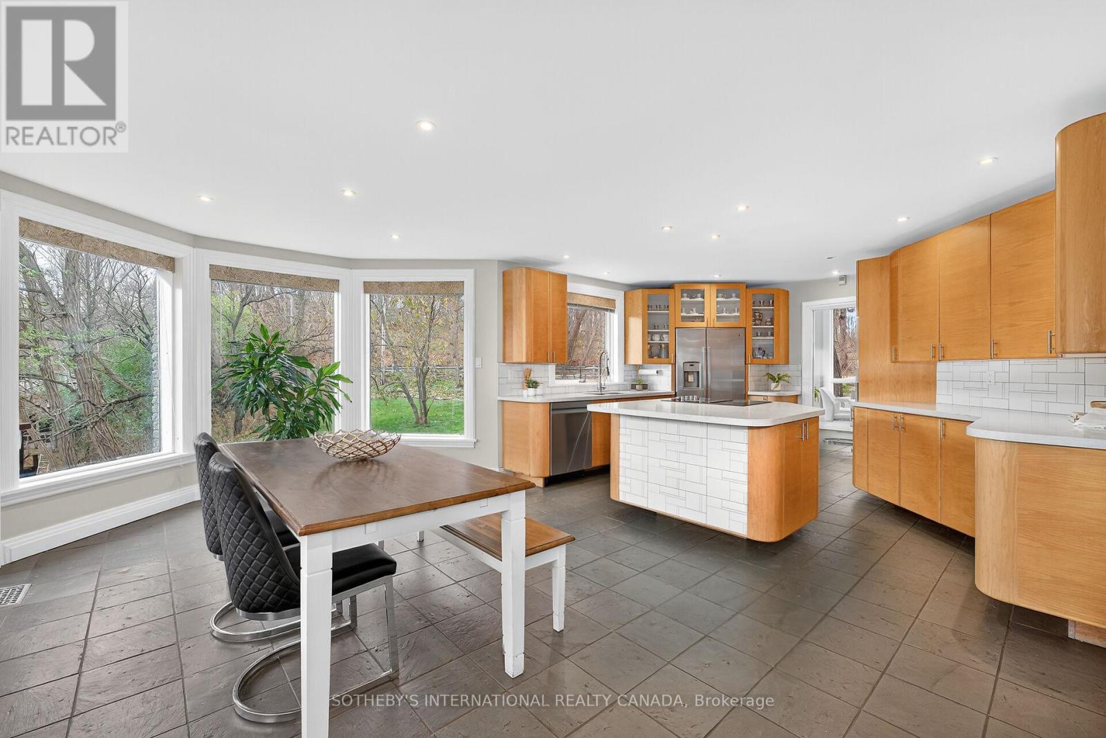 774 OLD DUNDAS ROAD - 14