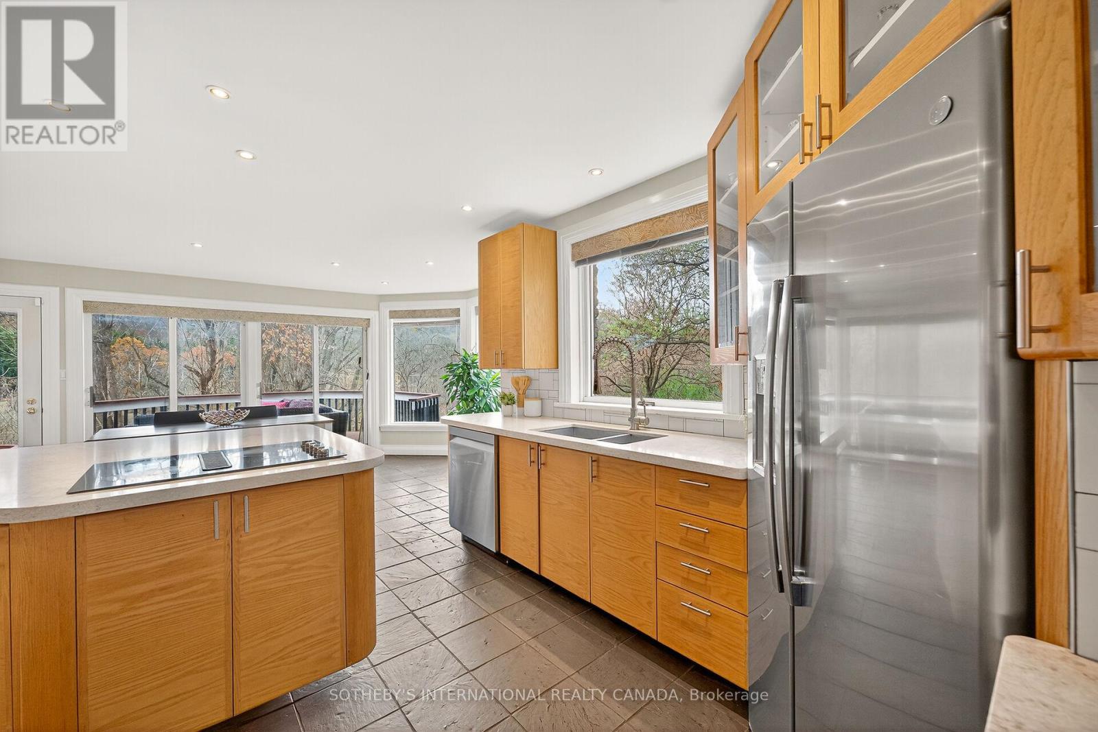 774 OLD DUNDAS ROAD - 15