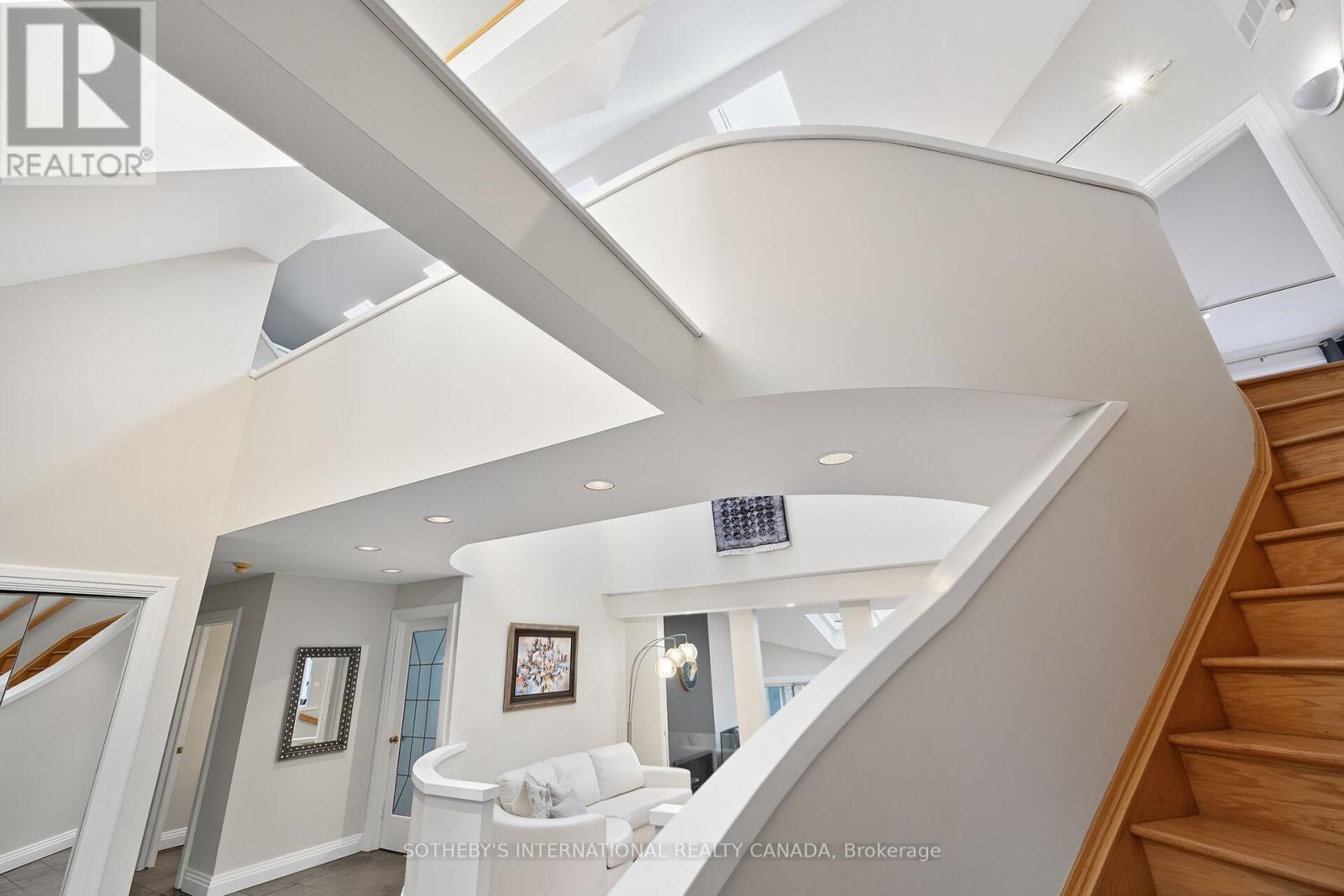 774 OLD DUNDAS ROAD - 21