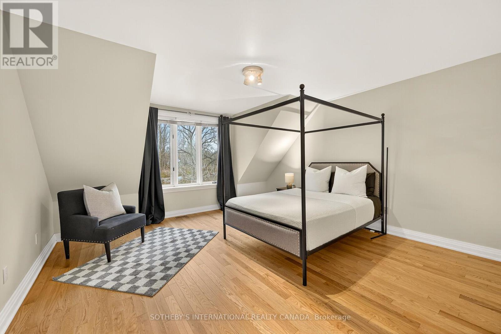 774 OLD DUNDAS ROAD - 26