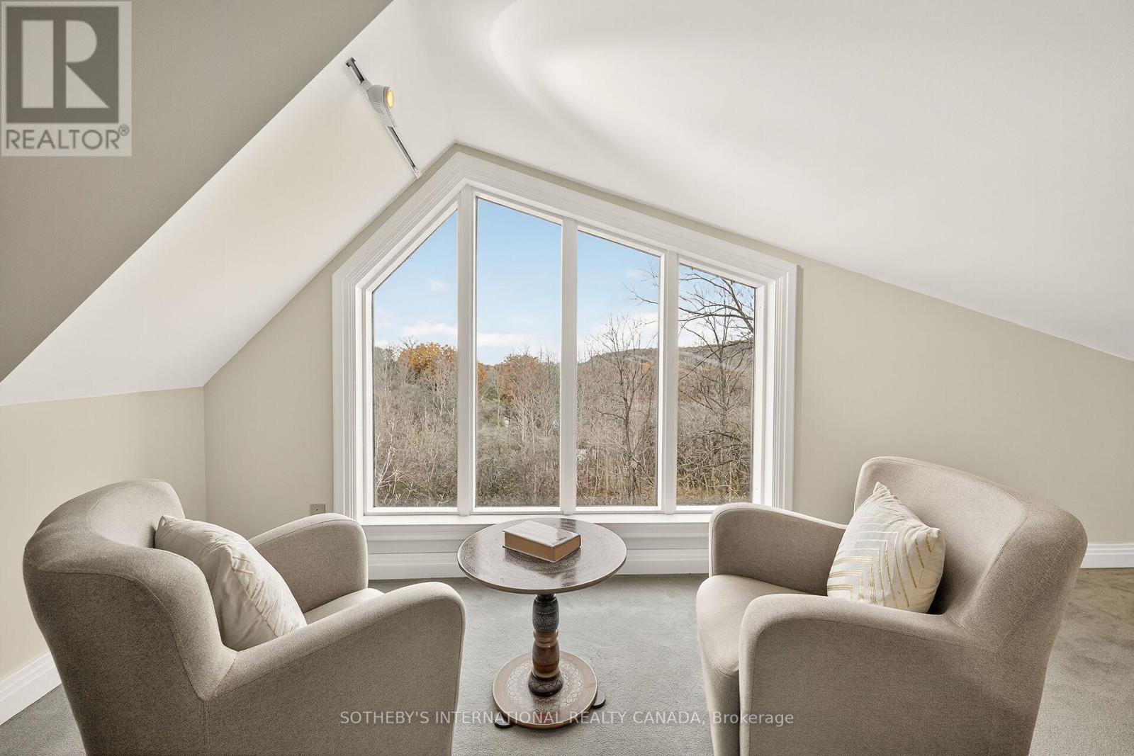 774 OLD DUNDAS ROAD - 33