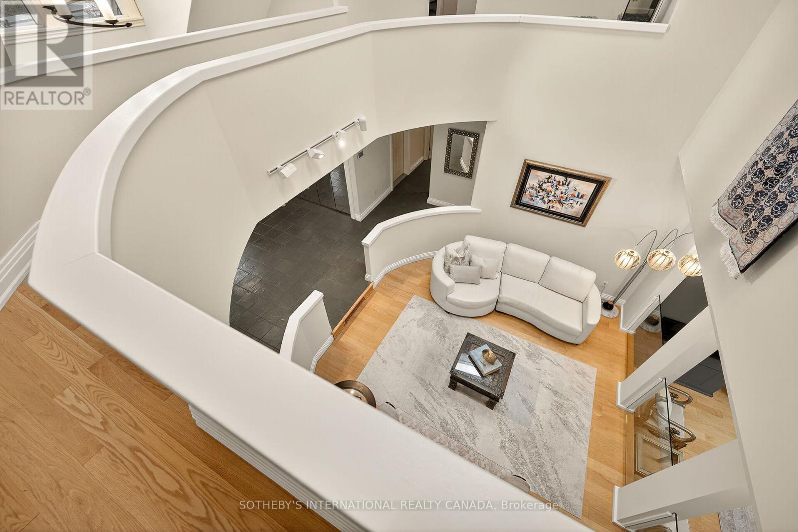 774 OLD DUNDAS ROAD - 35