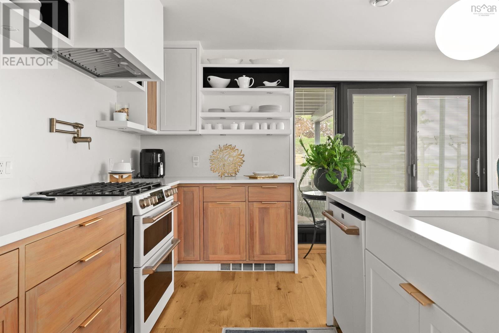 Property 19 of 49 of 9 Lynwood Drive