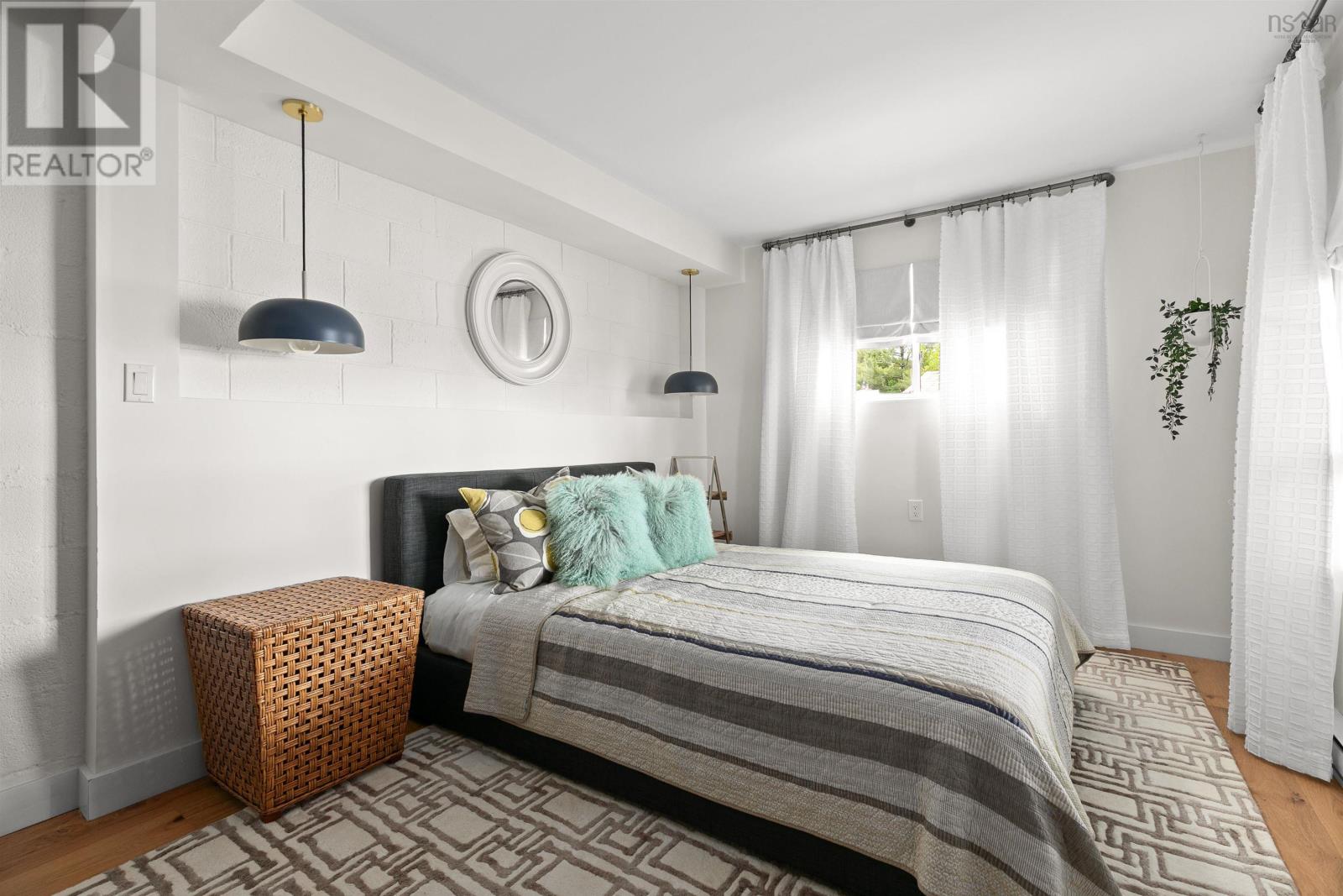 Property 32 of 49 of 9 Lynwood Drive